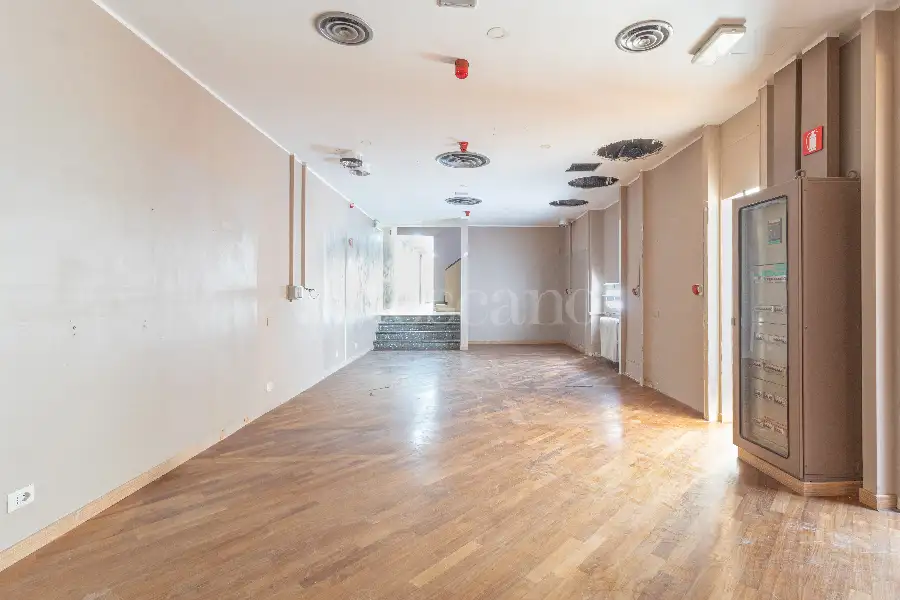 Ufficio in vendita di 250 mq a €1.450.000 (rif. 86/2026)