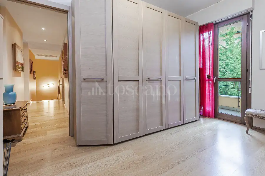 Villa Bifamiliare in vendita di 680 mq a €2.580.000 (rif. 24/2025)