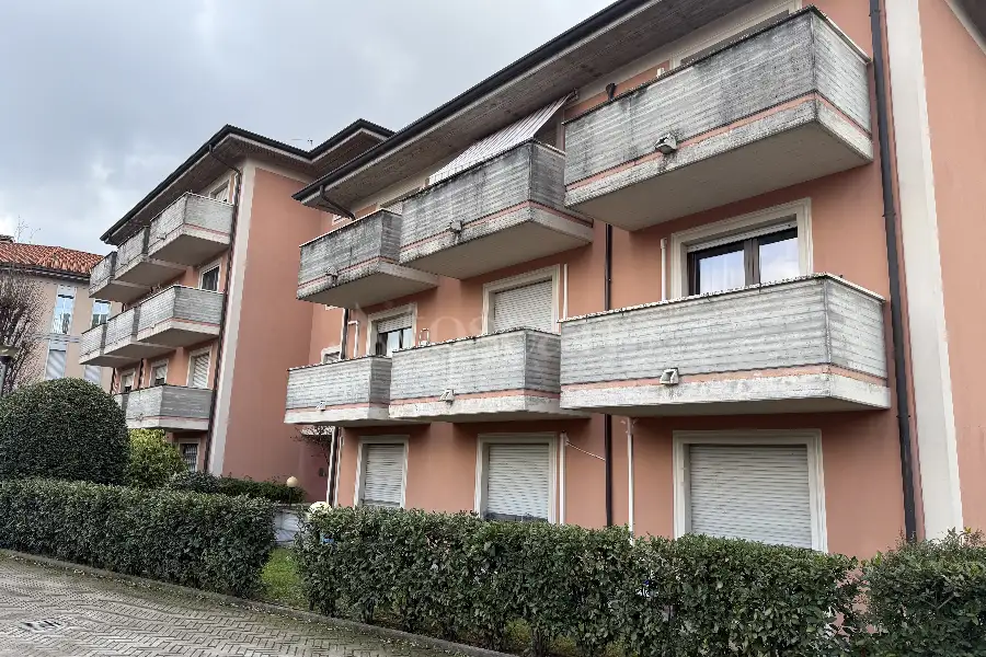 Ufficio in vendita di 250 mq a €250.000 (rif. 5/2026)