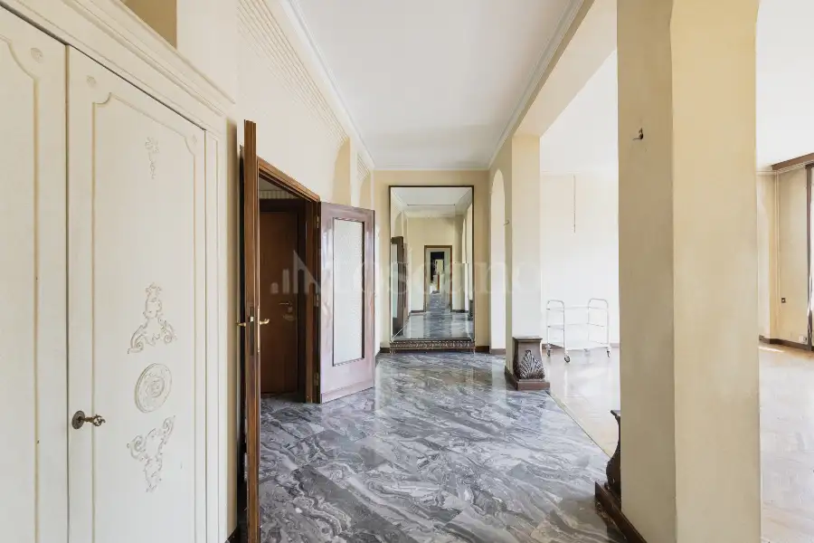 Casa in vendita di 215 mq a €2.450.000 (rif. 145/2025)