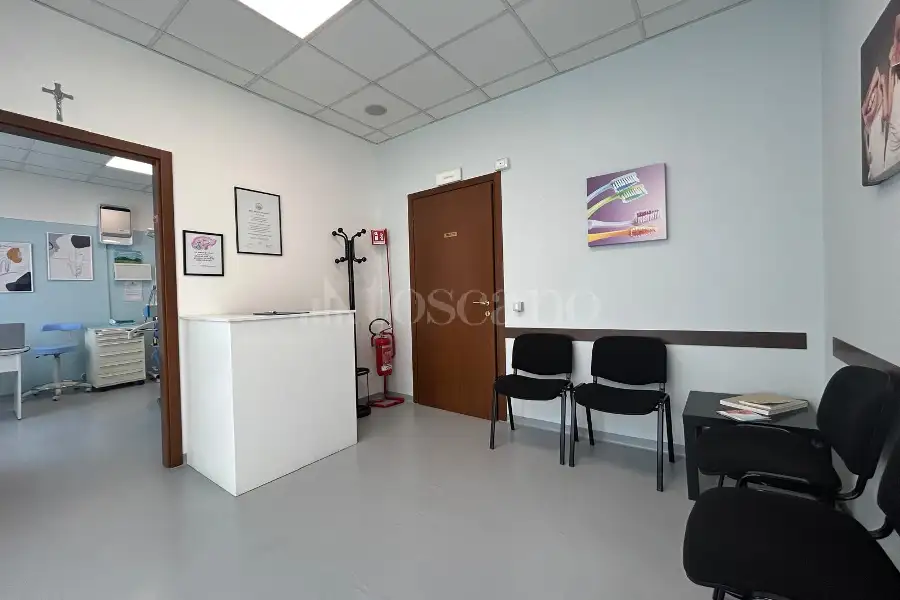 Negozio in vendita di 57 mq a €79.000 (rif. 16/2026)