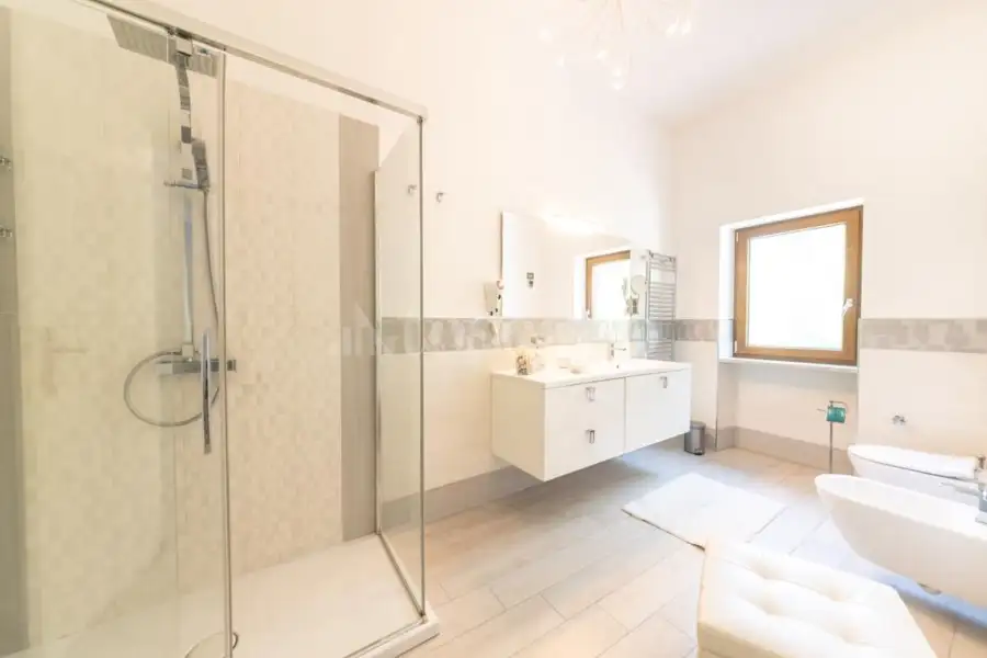 Villa in vendita di 500 mq a €1.080.000 (rif. 46/2025)