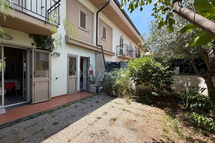 Villino a Schiera in vendita di 158 mq a €348.000 (rif. 121/2026)