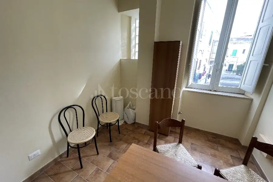 Ufficio in affitto di 87 mq a €550 (rif. 39/2025)