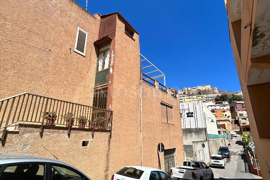 Casa Indipendente in vendita di 260 mq a €240.000 (rif. 120/2026)