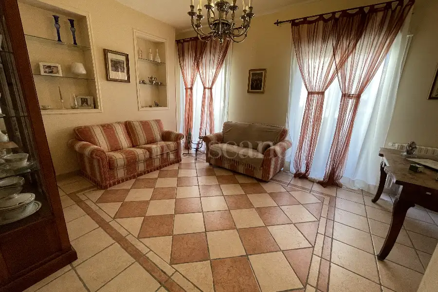 Villa Bifamiliare in vendita di 210 mq a €275.000 (rif. 55/2023)