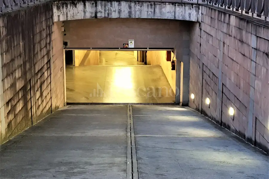 Box in affitto di 15 mq a €220 (rif. 10/2026)