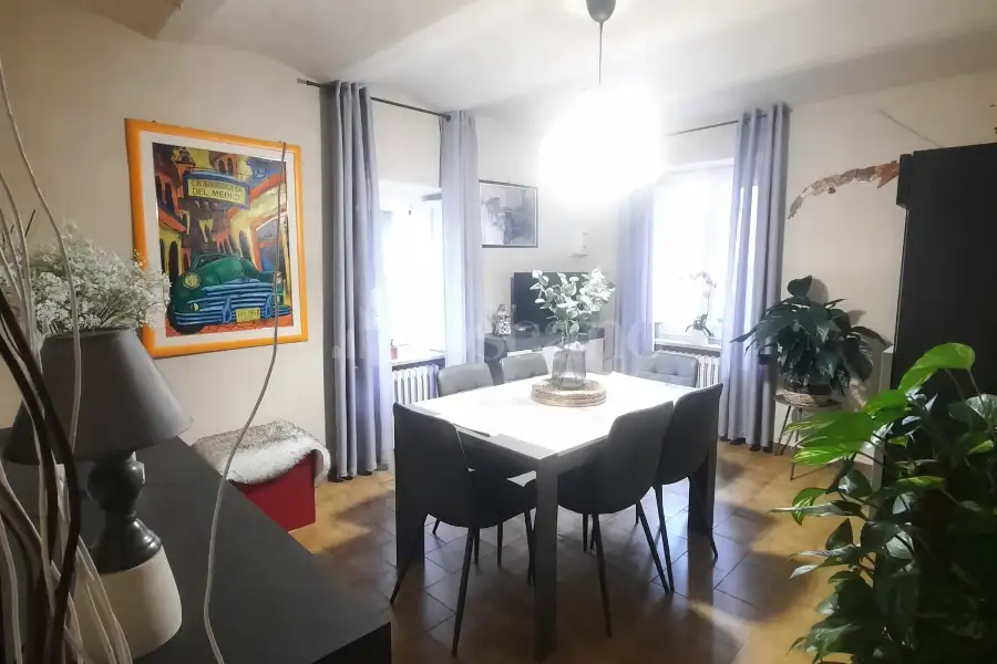 Casa Indipendente in vendita di 225 mq a €155.000 (rif. 2/2026)