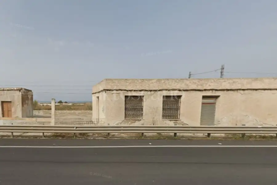 Negozio in vendita di 53 mq a €29.000 (rif. 8/2025)