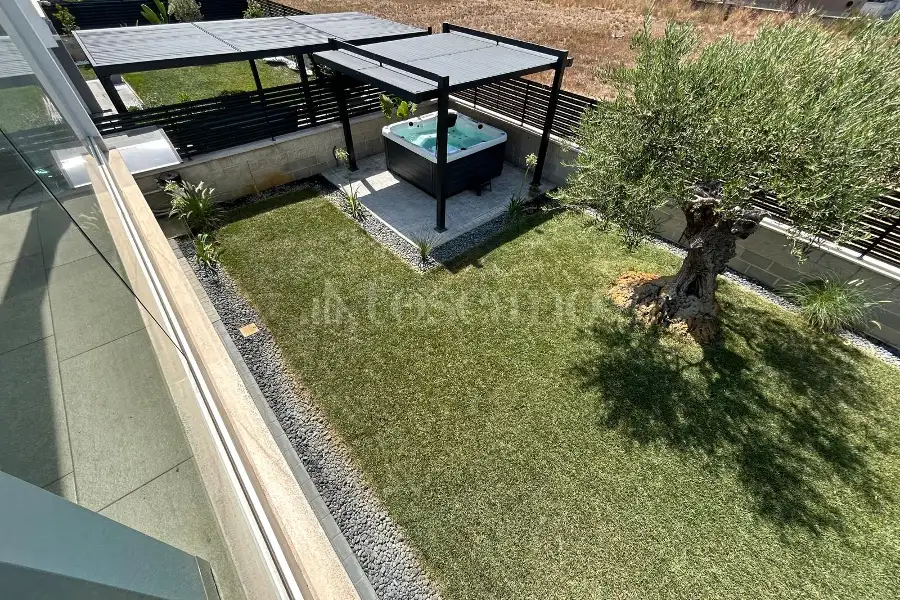 Villa in vendita di 180 mq a €599.000 (rif. 11/2026)