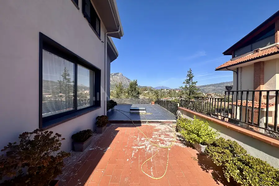 Villa in vendita di 350 mq a €439.000 (rif. 27/2025)