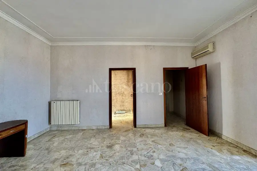 Attico in vendita di 296 mq a €770.000 (rif. 37/2026)