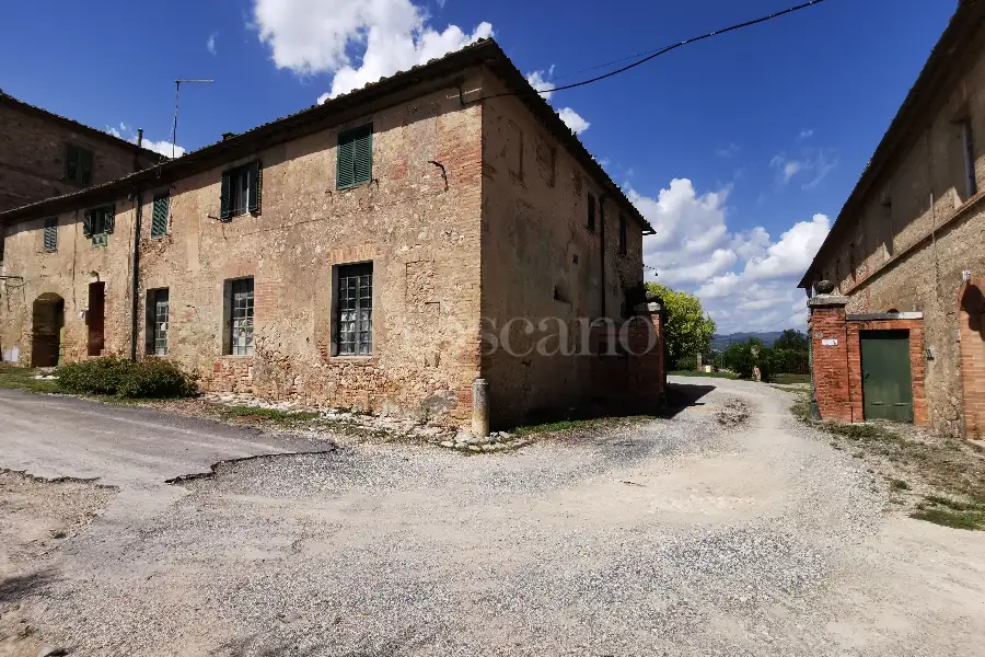 Casale in vendita di 900 mq a €850.000 (rif. 53/2022)