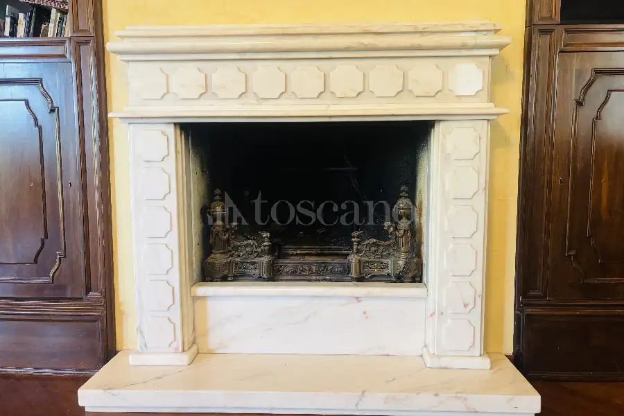 Villa in vendita di 385 mq a €880.000 (rif. 39/2026)