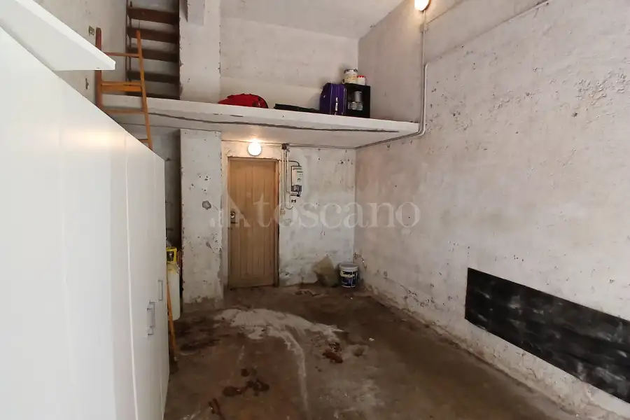 Box in affitto di 18 mq a €230 (rif. 8/2026)