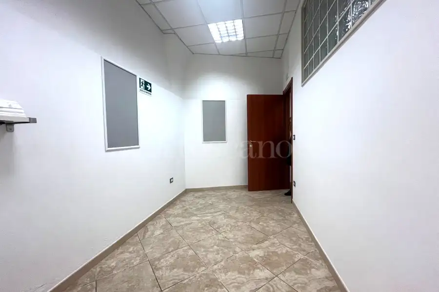 Ufficio in vendita di 45 mq a €59.000 (rif. 18/2026)