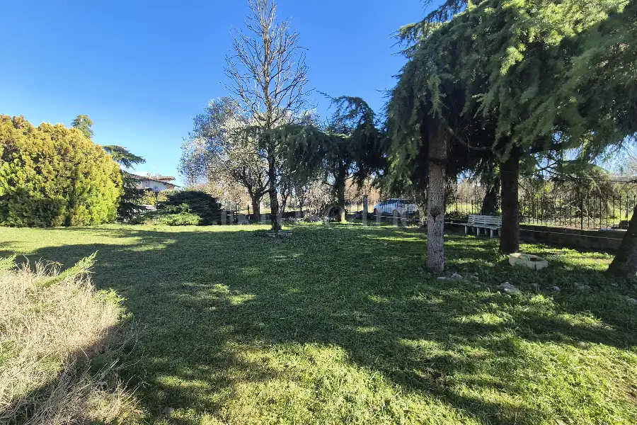 Villa in vendita di 330 mq trattativa riservata (rif. 3/2026)