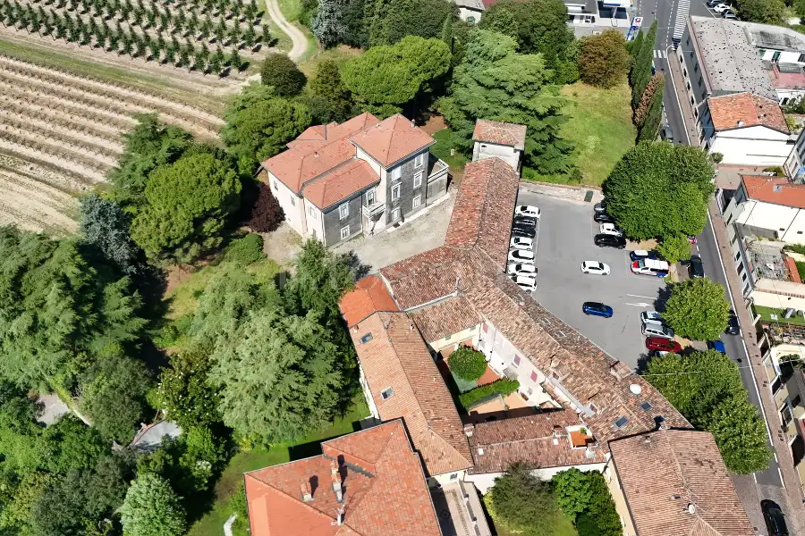 Rustico in vendita di 2.000 mq a €2.000.000 (rif. 26/2026)