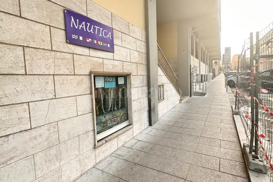 Negozio in vendita di 143 mq a €385.000 (rif. 22/2025)