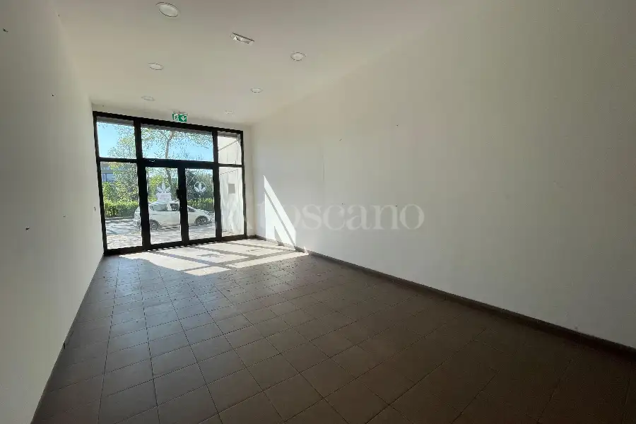 Ufficio in affitto di 497 mq a €9.800 (rif. 81/2023)