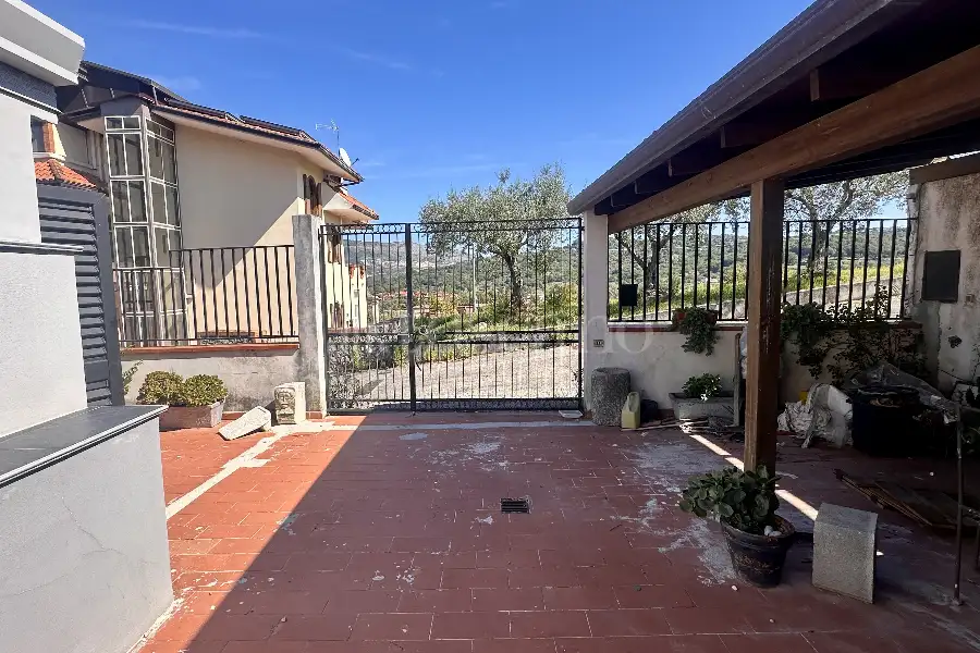 Villa in vendita di 350 mq a €439.000 (rif. 27/2025)