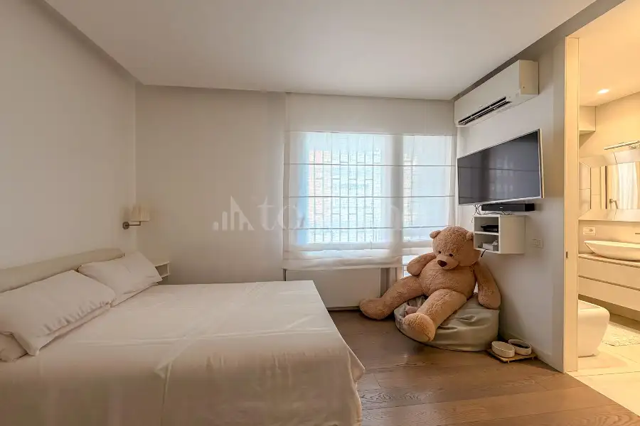 Casa in vendita di 252 mq a €1.950.000 (rif. 35/2026)