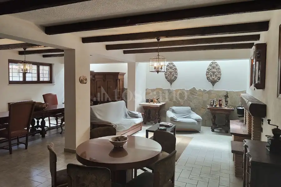 Villa in vendita di 325 mq trattativa riservata (rif. 78/2025)