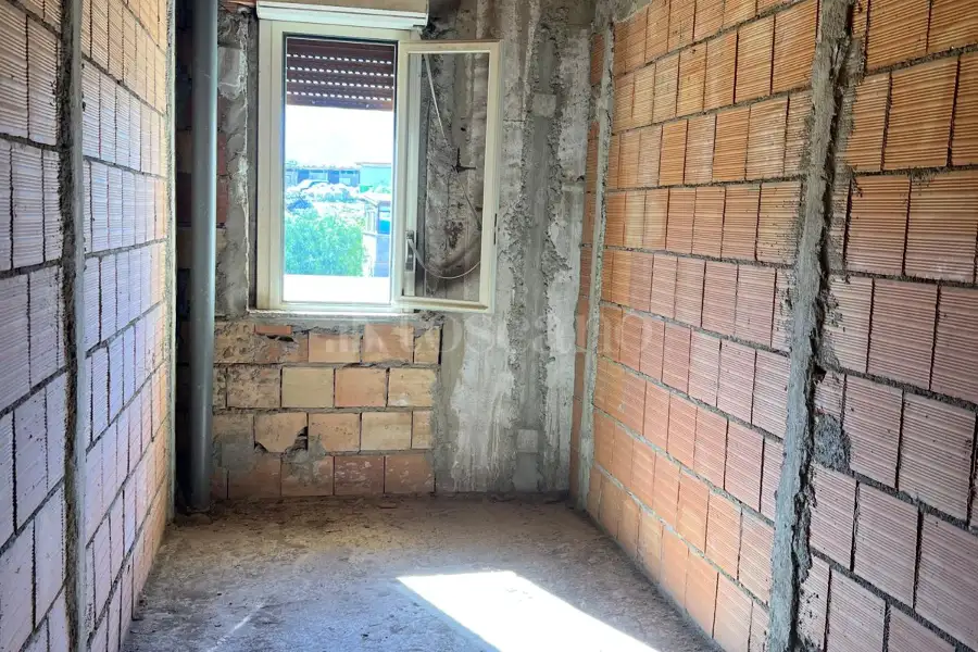 Casa in vendita di 140 mq a €78.000 (rif. 12/2025)