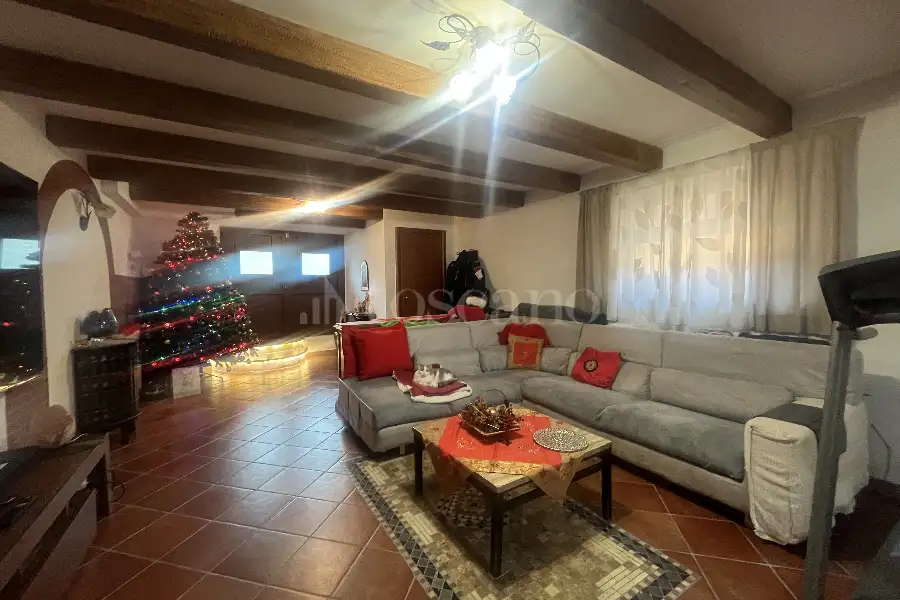 Casa Indipendente in vendita di 200 mq a €789.000 (rif. 51/2024)