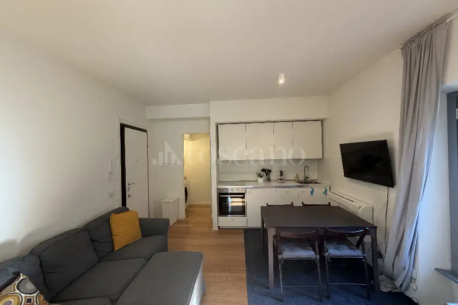Attico in affitto di 50 mq a €1.500 (rif. 90/2026)