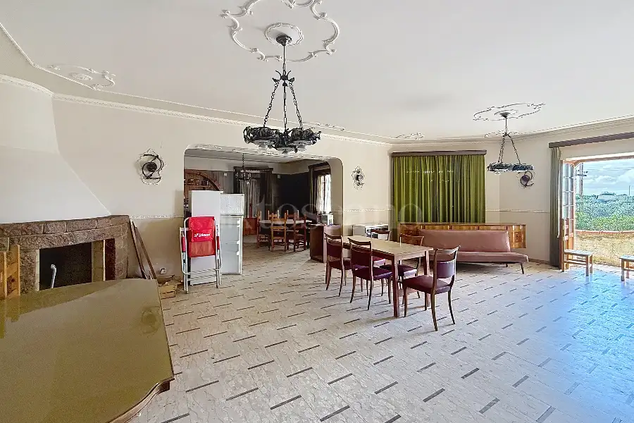 Casa Indipendente in vendita di 300 mq a €197.000 (rif. 36/2026)