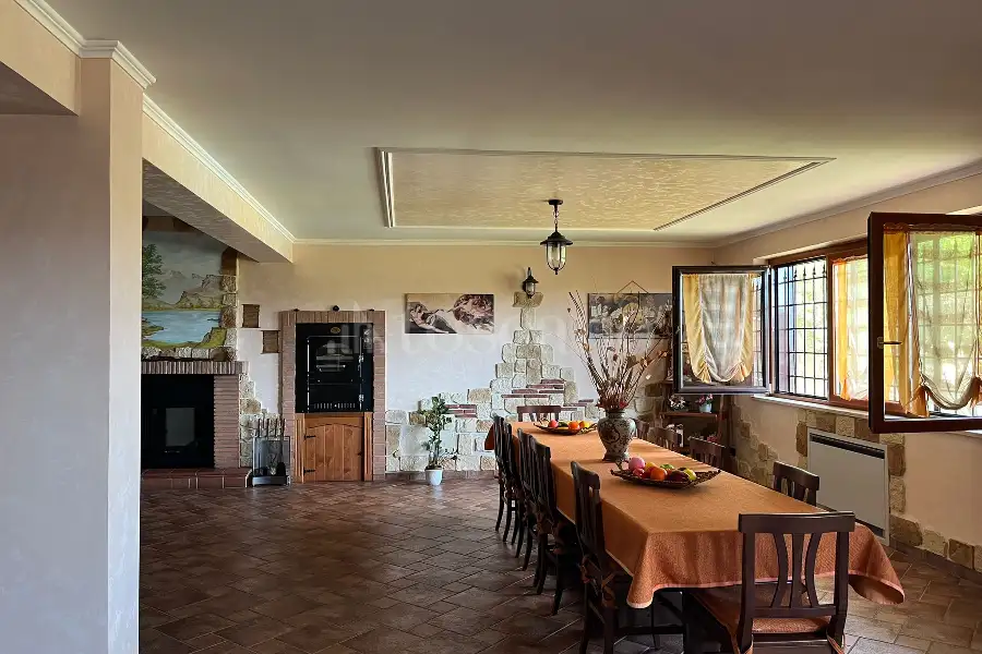 Villa in vendita di 250 mq a €599.000 (rif. 50/2025)