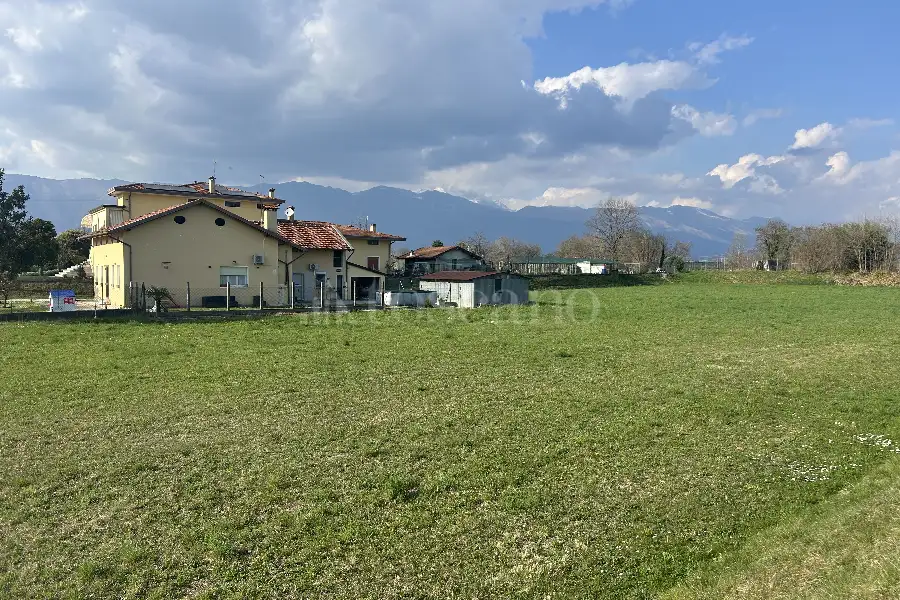 Edificabile Residenziali in vendita di 5.000 mq a €145.000 (rif. 44/2026)