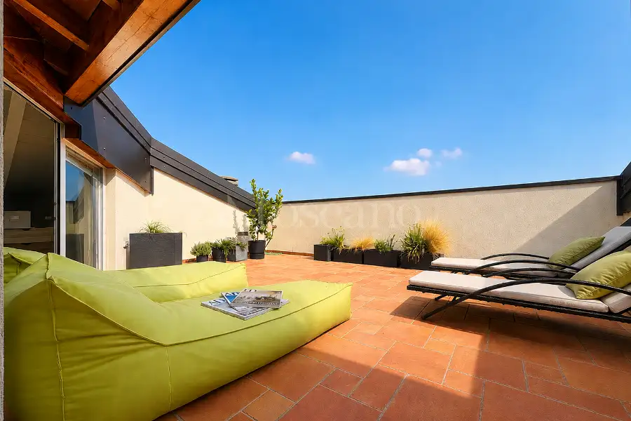 Attico in vendita di 308 mq a €1.250.000 (rif. 55/2026)