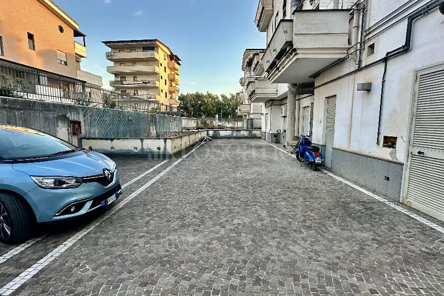 Ufficio in vendita di 190 mq a €1.200.000 (rif. 22/2026)