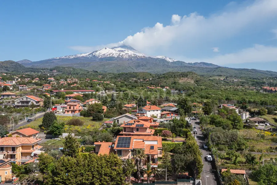 Villa in vendita di 630 mq a €785.000 (rif. 76/2026)