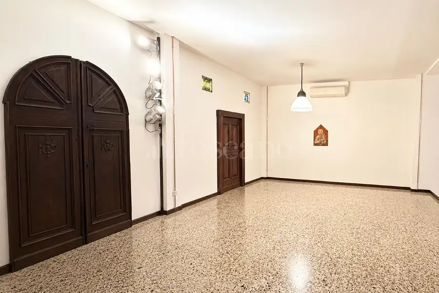 Laboratorio in vendita di 123 mq a €350.000 (rif. 66/2026)