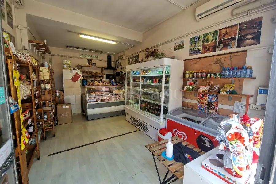 Negozio in affitto di 22 mq a €550 (rif. 15/2025)