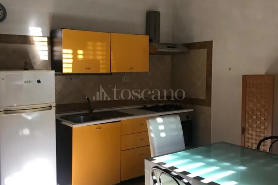 Villa Plurifamiliare in vendita di 260 mq trattativa riservata (rif. 17/2025)