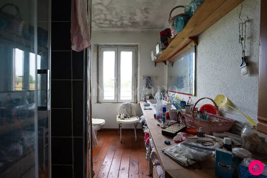 Casale in vendita di 375 mq a €180.000 (rif. 21/2026)