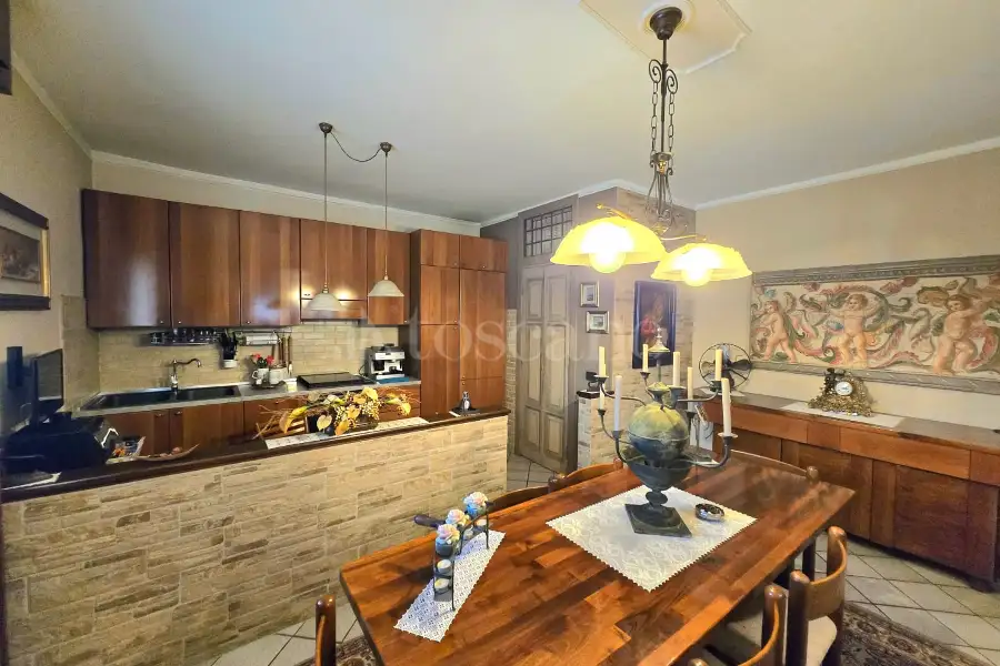 Villa Bifamiliare in vendita di 200 mq a €419.000 (rif. 35/2025)
