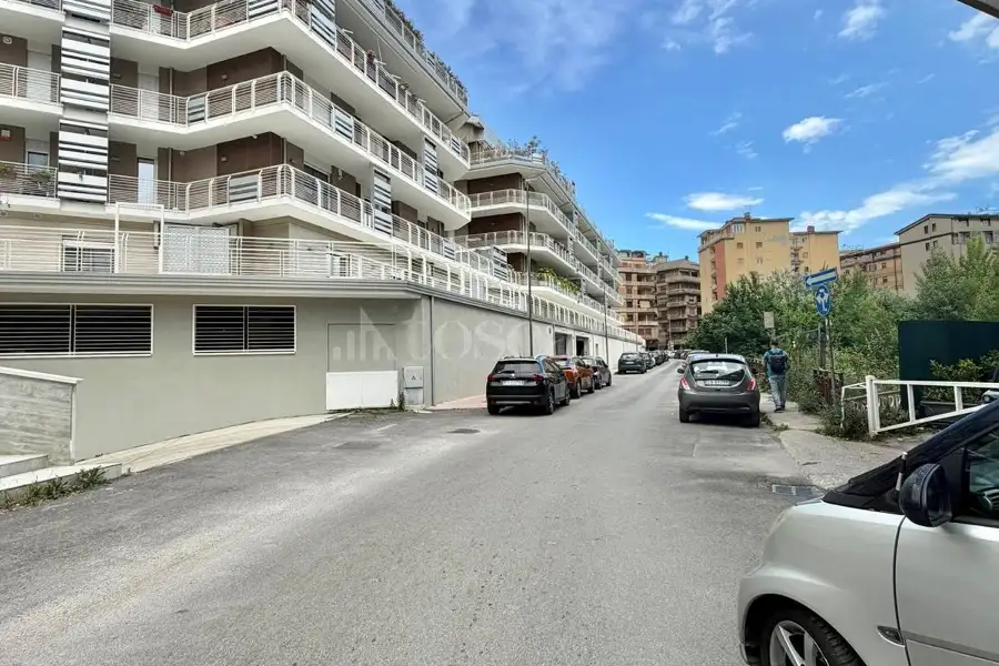 Attività Commerciale in vendita di 330 mq trattativa riservata (rif. 134/2026)