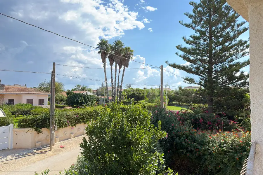 Villa in vendita di 345 mq a €369.000 (rif. 123/2026)
