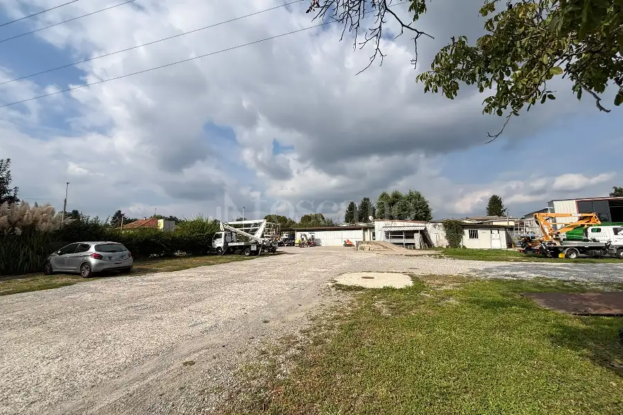 Edificabile Commerciale in vendita di 5.000 mq a €250.000 (rif. 52/2026)