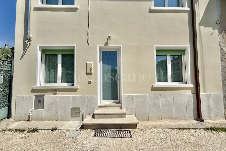 Villino a Schiera in vendita di 90 mq a €330.000 (rif. 18/2026)