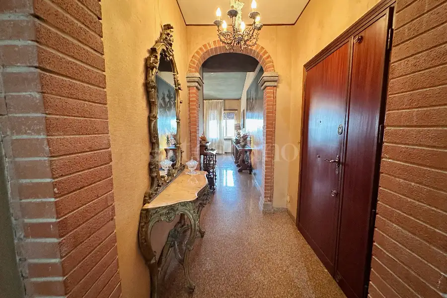 Attico in vendita di 160 mq a €339.000 (rif. 4/2026)
