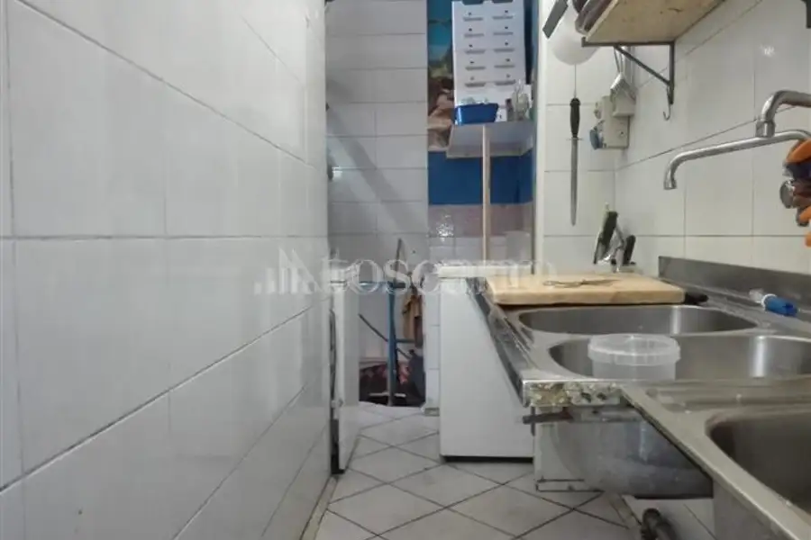 Negozio in affitto di 50 mq a €800 (rif. 13/2026)