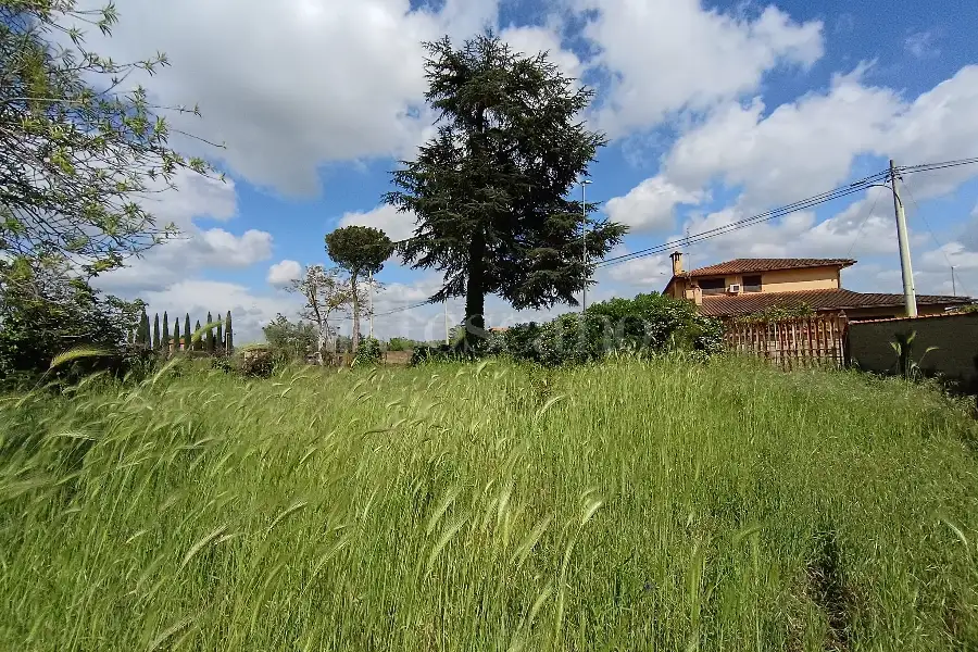 Edificabile Residenziali in vendita di 1.000 mq a €89.000 (rif. 24/2026)