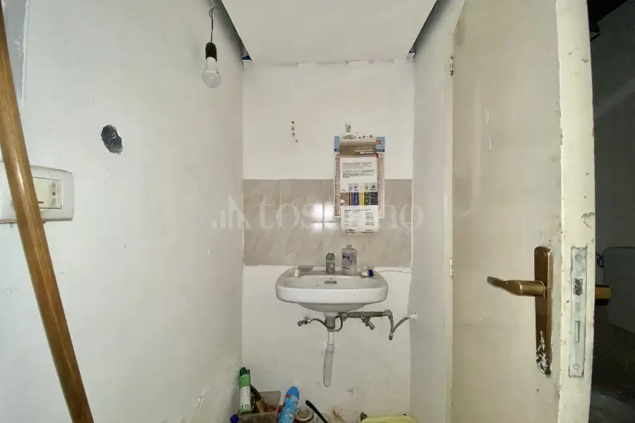 Negozio in affitto di 73 mq a €580 (rif. 23/2026)
