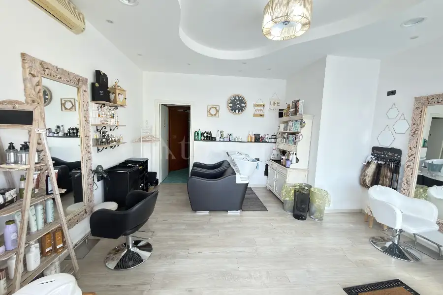 Negozio in vendita di 40 mq a €95.000 (rif. 13/2026)